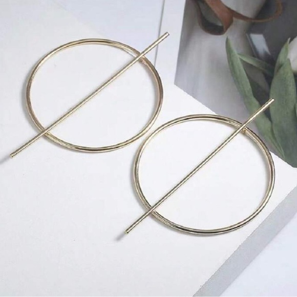 Gold Minimalist Geo Bar Hoops - Picture 3 of 8